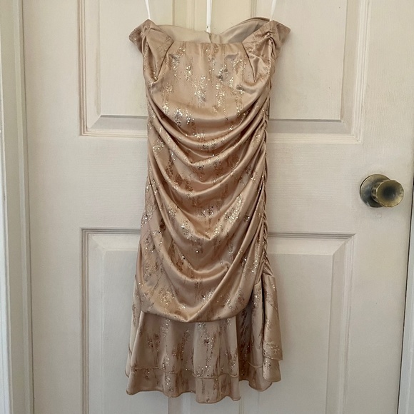 Strapless Gold Glam Bodycon Dress - Picture 3 of 7